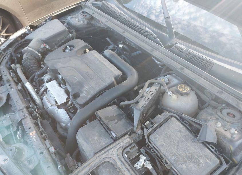 Photo 10 of 2018 Chevrolet Malibu LT (VIN 1G1ZD5ST7JF245319)