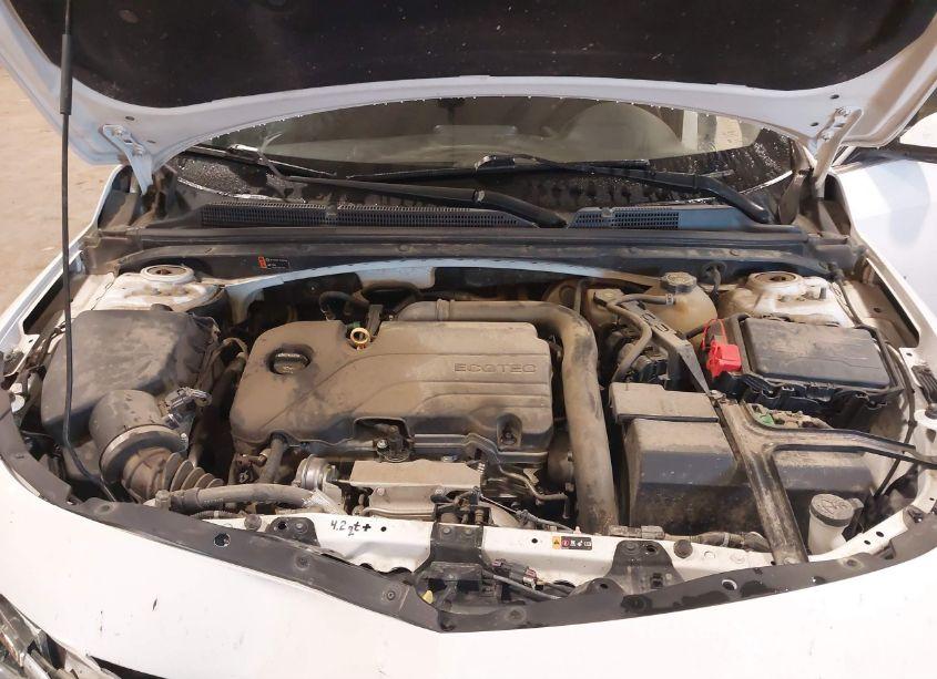 Photo 10 of 2018 Chevrolet Malibu LT (VIN 1G1ZD5ST7JF255266)