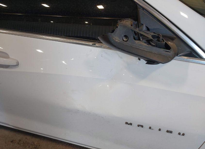 Photo 17 of 2018 Chevrolet Malibu LT (VIN 1G1ZD5ST7JF255266)