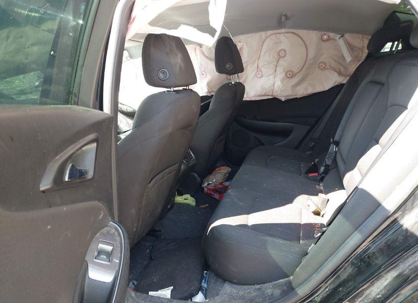 Photo 8 of 2018 Chevrolet Malibu LT (VIN 1G1ZD5ST7JF260676)