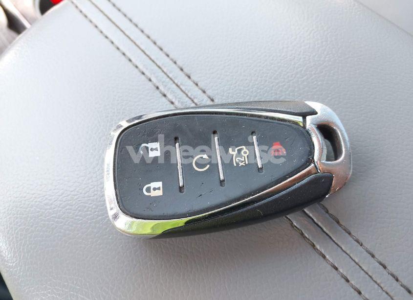 Photo 11 of 2018 Chevrolet Malibu LT (VIN 1G1ZD5ST7JF266915)