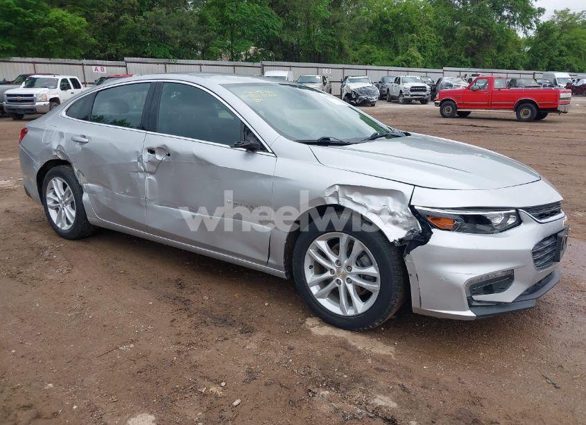 2018 Chevrolet Malibu LT (VIN 1G1ZD5ST7JF270124) main photo