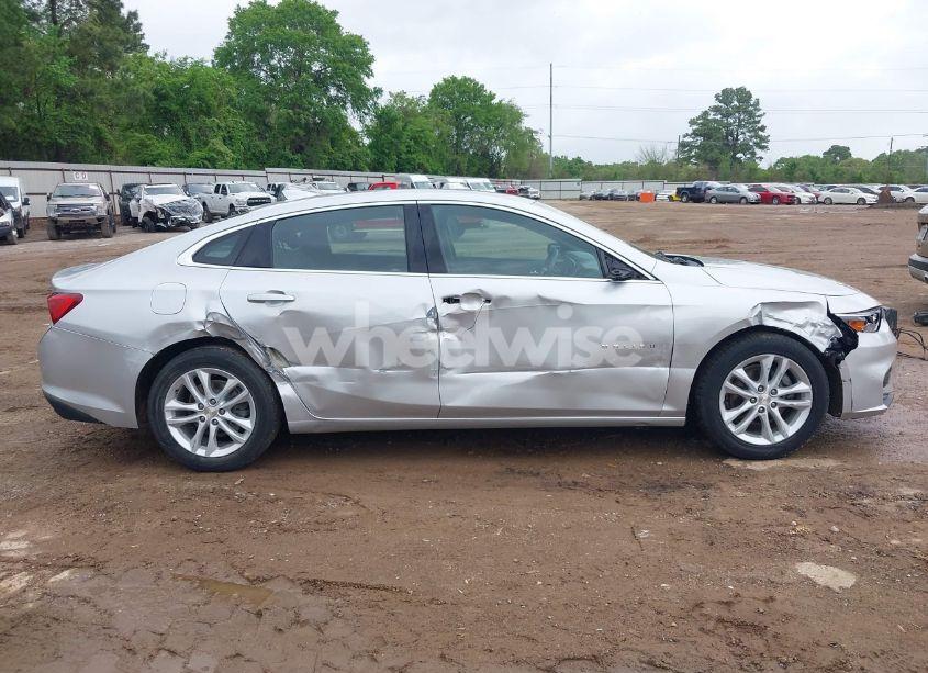 Photo 14 of 2018 Chevrolet Malibu LT (VIN 1G1ZD5ST7JF270124)