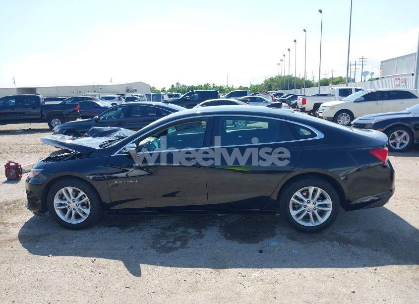 Photo 14 of 2018 Chevrolet Malibu LT (VIN 1G1ZD5ST7JF274223)