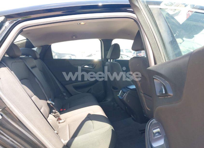 Photo 8 of 2018 Chevrolet Malibu LT (VIN 1G1ZD5ST7JF274223)