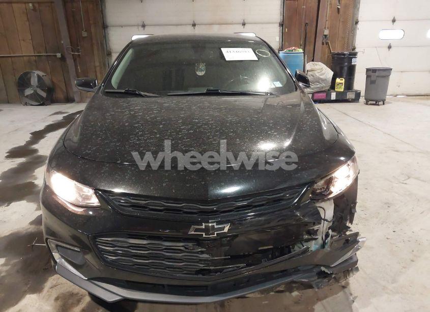 Photo 12 of 2018 Chevrolet Malibu LT (VIN 1G1ZD5ST7JF290969)