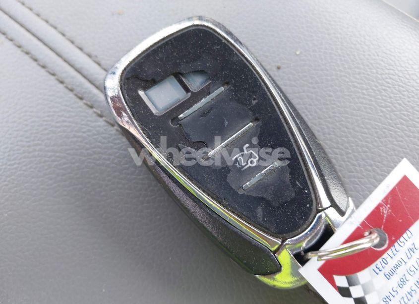 Photo 11 of 2019 Chevrolet Malibu LT (VIN 1G1ZD5ST7KF104431)