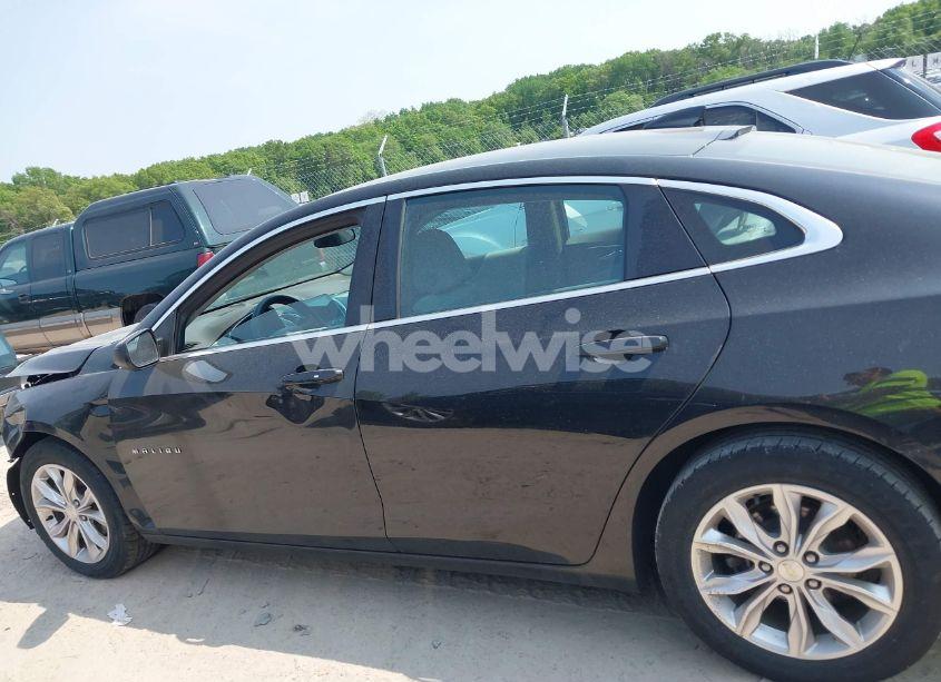 Photo 15 of 2019 Chevrolet Malibu LT (VIN 1G1ZD5ST7KF104431)