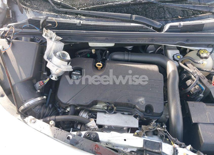 Photo 10 of 2019 Chevrolet Malibu LT (VIN 1G1ZD5ST7KF110021)