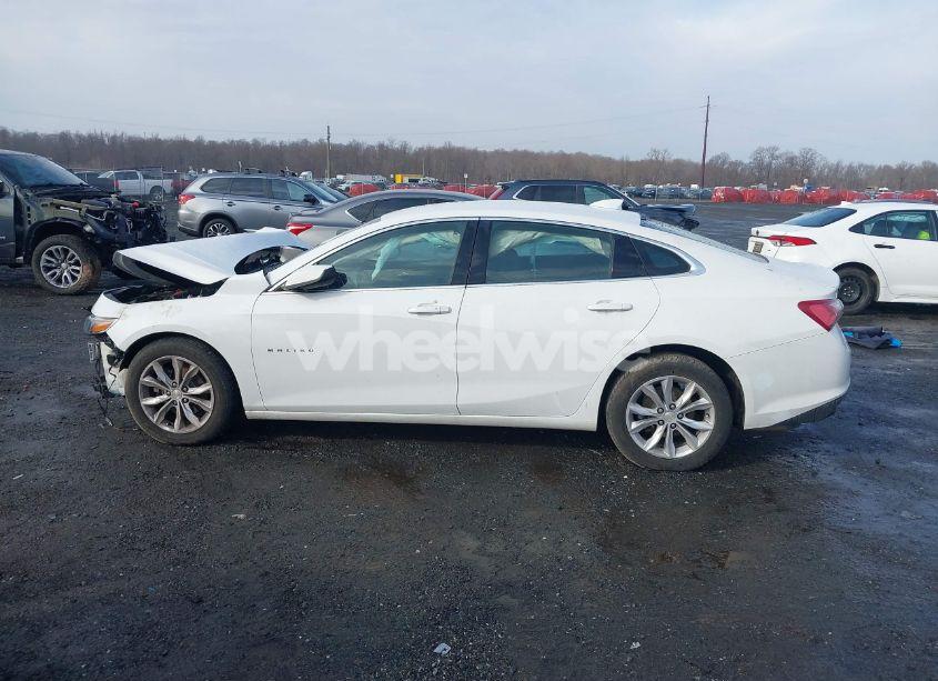 Photo 15 of 2019 Chevrolet Malibu LT (VIN 1G1ZD5ST7KF110021)