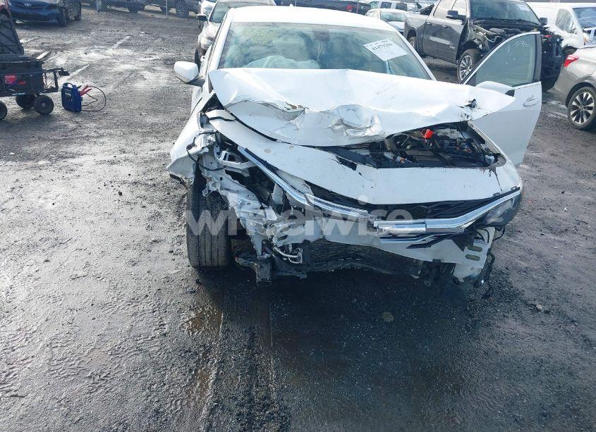 Photo 6 of 2019 Chevrolet Malibu LT (VIN 1G1ZD5ST7KF110021)