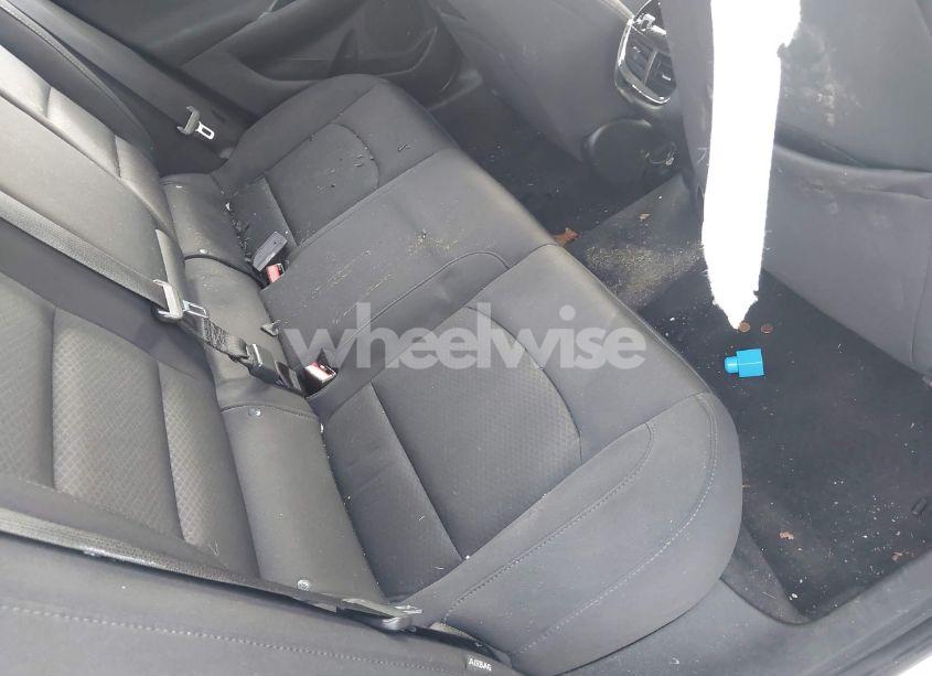 Photo 8 of 2019 Chevrolet Malibu LT (VIN 1G1ZD5ST7KF110021)