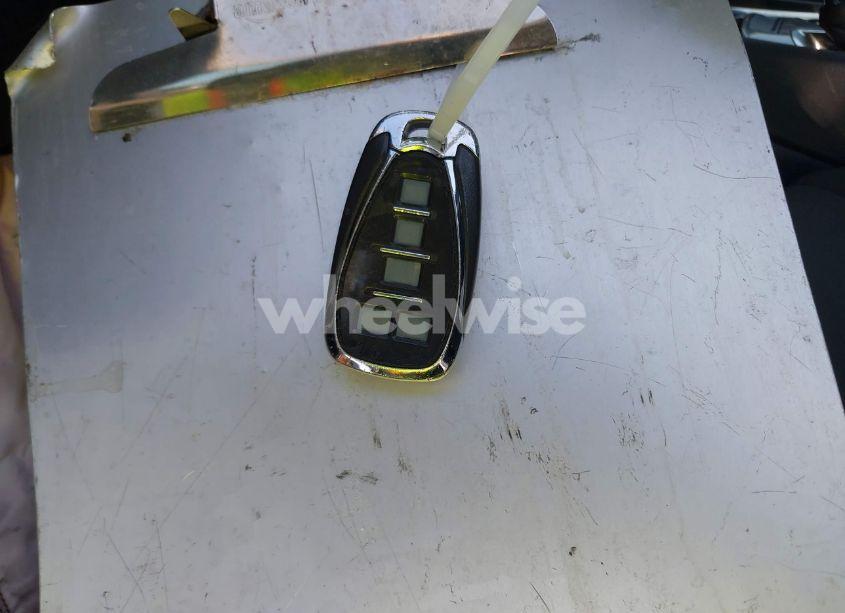 Photo 11 of 2019 Chevrolet Malibu LT (VIN 1G1ZD5ST7KF112013)