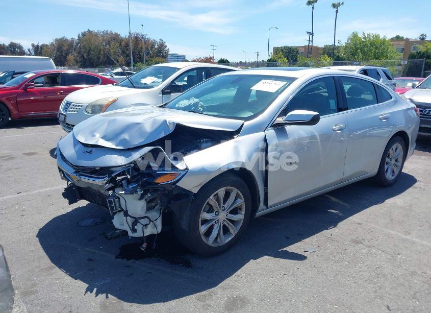 Photo 2 of 2019 Chevrolet Malibu LT (VIN 1G1ZD5ST7KF112013)