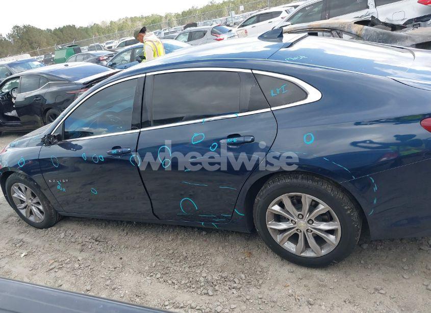 Photo 15 of 2019 Chevrolet Malibu LT (VIN 1G1ZD5ST7KF113212)