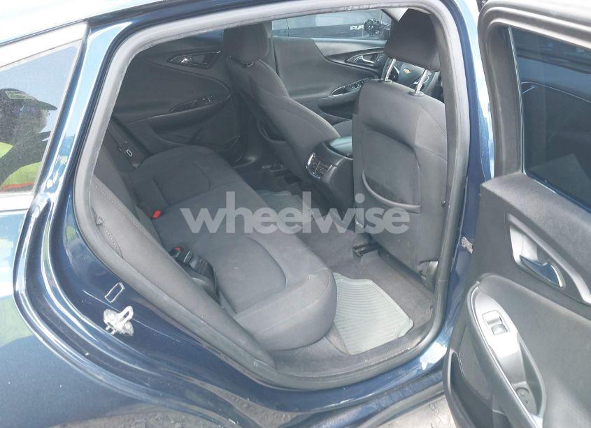 Photo 8 of 2019 Chevrolet Malibu LT (VIN 1G1ZD5ST7KF113212)