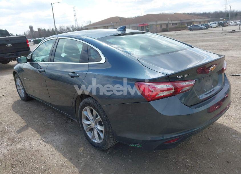 Photo 3 of 2019 Chevrolet Malibu LT (VIN 1G1ZD5ST7KF115820)