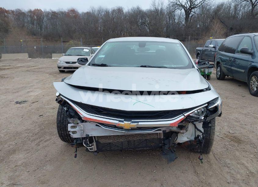 Photo 12 of 2019 Chevrolet Malibu LT (VIN 1G1ZD5ST7KF116496)