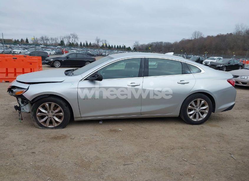 Photo 14 of 2019 Chevrolet Malibu LT (VIN 1G1ZD5ST7KF116496)