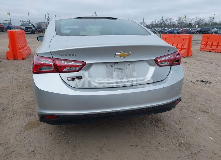 Photo 16 of 2019 Chevrolet Malibu LT (VIN 1G1ZD5ST7KF116496)