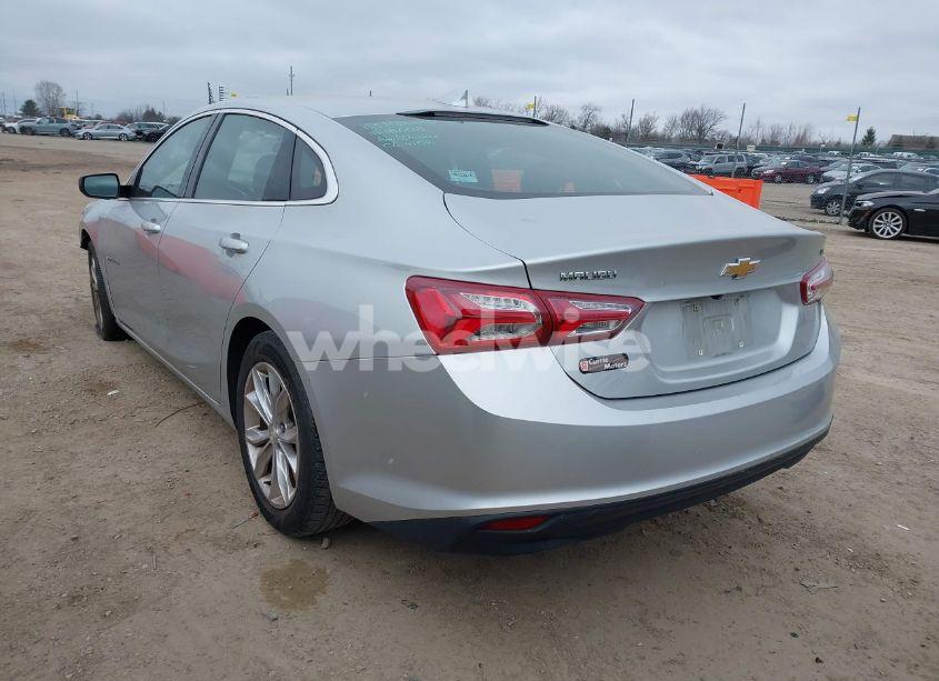 Photo 3 of 2019 Chevrolet Malibu LT (VIN 1G1ZD5ST7KF116496)