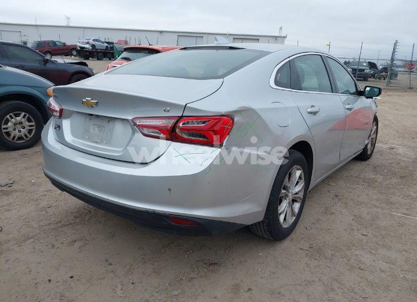 Photo 4 of 2019 Chevrolet Malibu LT (VIN 1G1ZD5ST7KF116496)