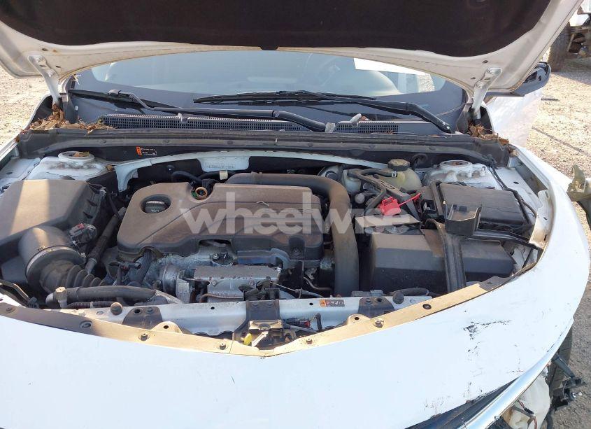 Photo 10 of 2019 Chevrolet Malibu LT (VIN 1G1ZD5ST7KF121004)