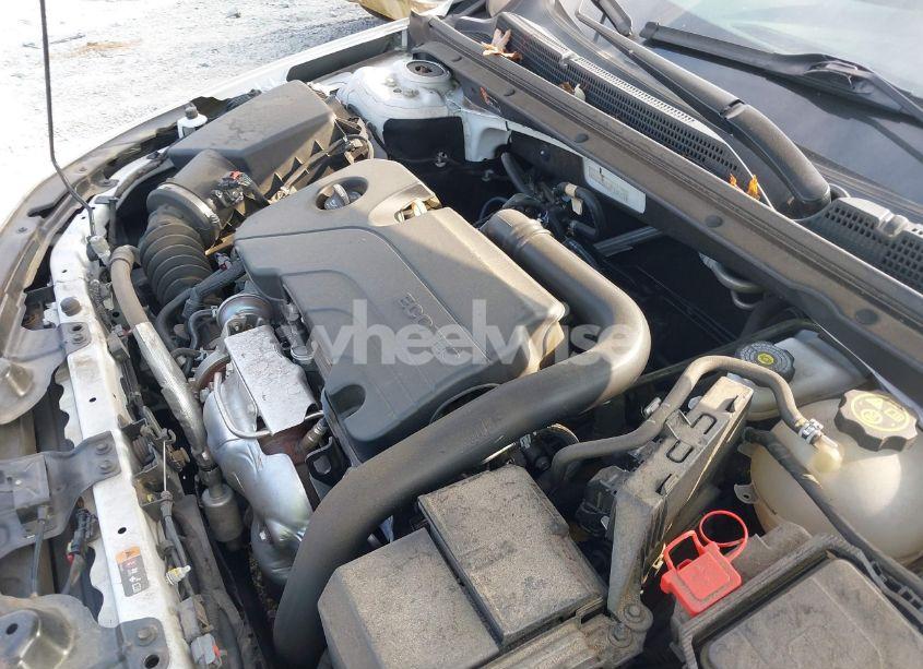 Photo 10 of 2019 Chevrolet Malibu LT (VIN 1G1ZD5ST7KF124212)