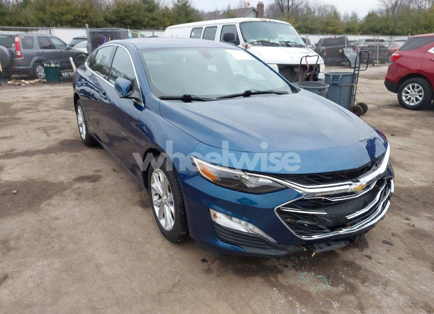 2019 Chevrolet Malibu LT (VIN 1G1ZD5ST7KF134030) main photo