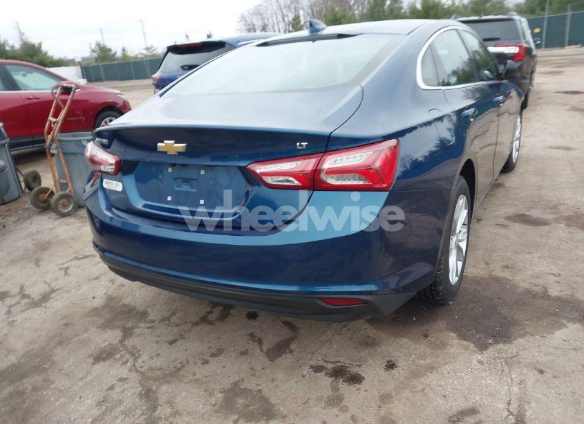 Photo 4 of 2019 Chevrolet Malibu LT (VIN 1G1ZD5ST7KF134030)