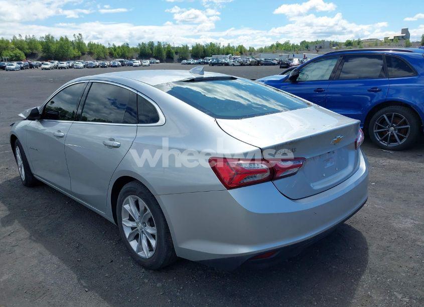Photo 3 of 2019 Chevrolet Malibu LT (VIN 1G1ZD5ST7KF134139)