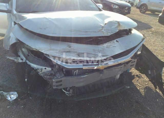 Photo 6 of 2019 Chevrolet Malibu LT (VIN 1G1ZD5ST7KF134139)