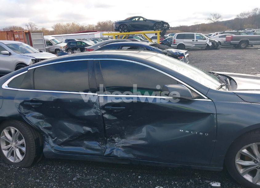 Photo 13 of 2019 Chevrolet Malibu LT (VIN 1G1ZD5ST7KF137302)