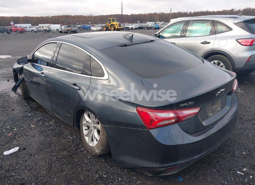 Photo 3 of 2019 Chevrolet Malibu LT (VIN 1G1ZD5ST7KF137302)