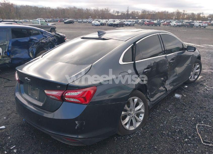 Photo 4 of 2019 Chevrolet Malibu LT (VIN 1G1ZD5ST7KF137302)