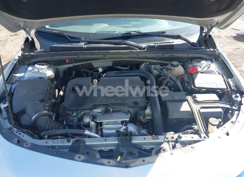 Photo 10 of 2019 Chevrolet Malibu LT (VIN 1G1ZD5ST7KF172583)