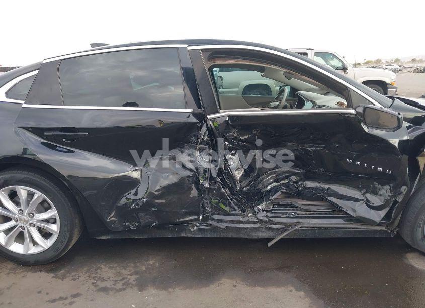 Photo 13 of 2019 Chevrolet Malibu LT (VIN 1G1ZD5ST7KF204559)
