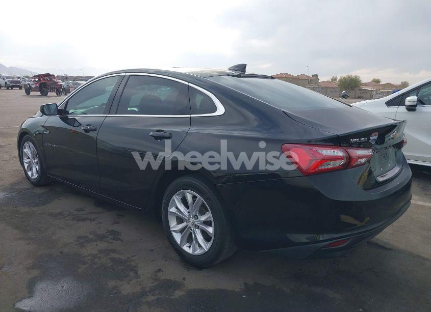 Photo 3 of 2019 Chevrolet Malibu LT (VIN 1G1ZD5ST7KF204559)