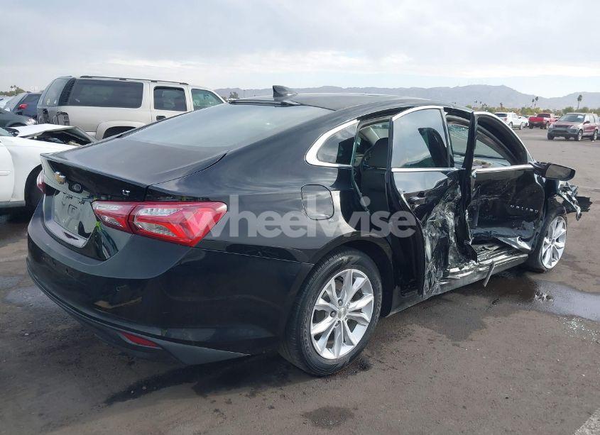 Photo 4 of 2019 Chevrolet Malibu LT (VIN 1G1ZD5ST7KF204559)