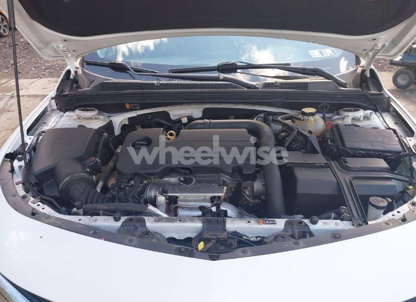 Photo 10 of 2020 Chevrolet Malibu FWD LT (VIN 1G1ZD5ST7LF006002)