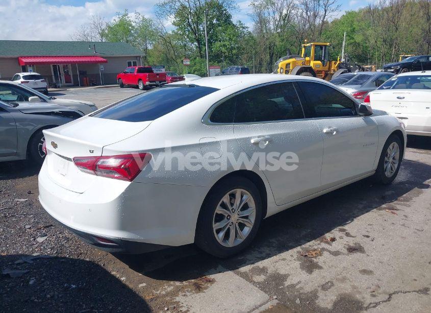 Photo 4 of 2020 Chevrolet Malibu FWD LT (VIN 1G1ZD5ST7LF006002)