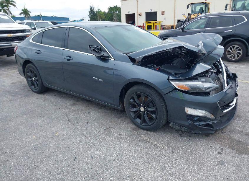 2020 Chevrolet Malibu FWD LT (VIN 1G1ZD5ST7LF008106) main photo