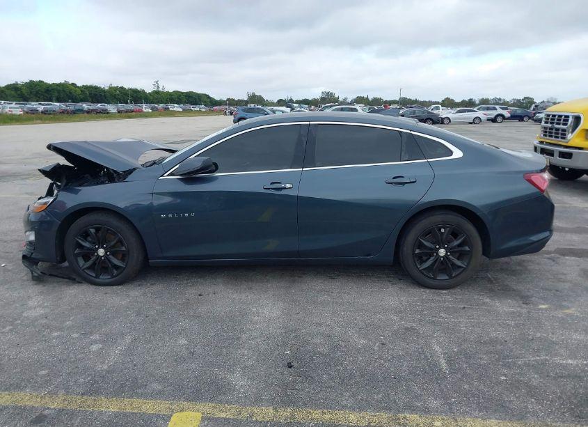 Photo 14 of 2020 Chevrolet Malibu FWD LT (VIN 1G1ZD5ST7LF008106)