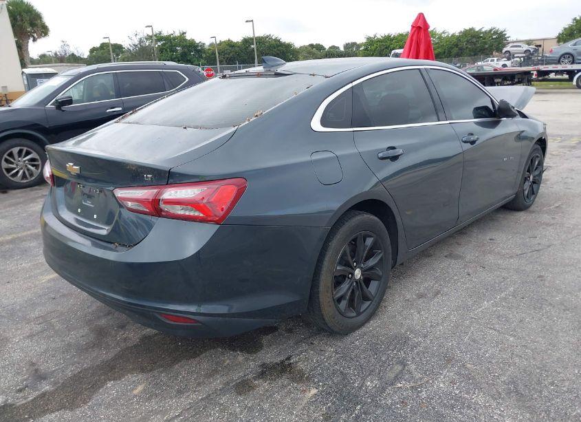 Photo 4 of 2020 Chevrolet Malibu FWD LT (VIN 1G1ZD5ST7LF008106)