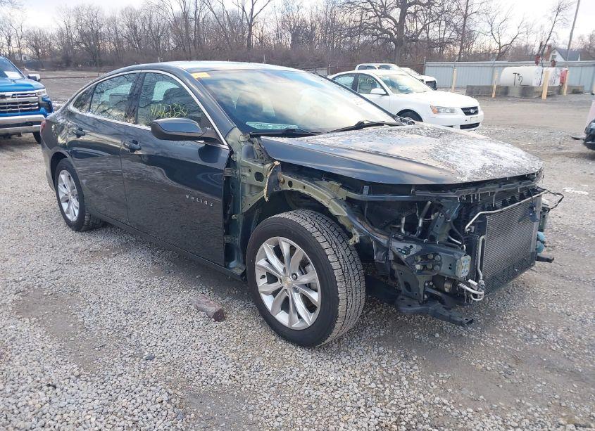 2020 Chevrolet Malibu FWD LT (VIN 1G1ZD5ST7LF022703) main photo