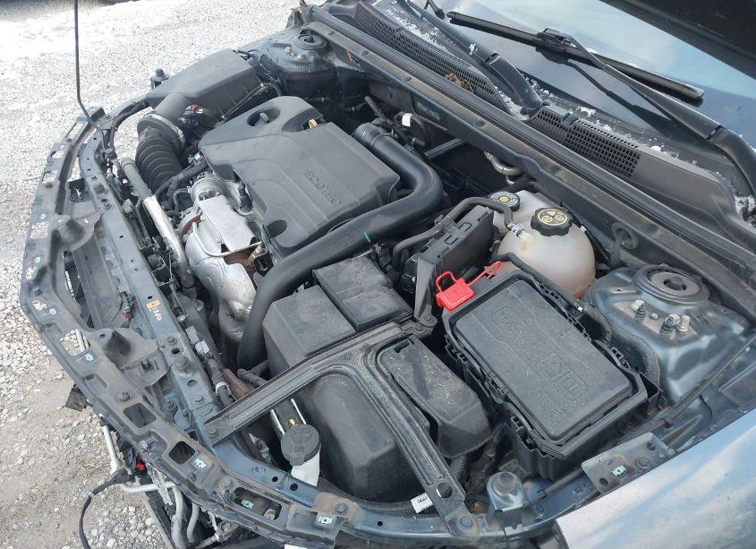 Photo 10 of 2020 Chevrolet Malibu FWD LT (VIN 1G1ZD5ST7LF022703)