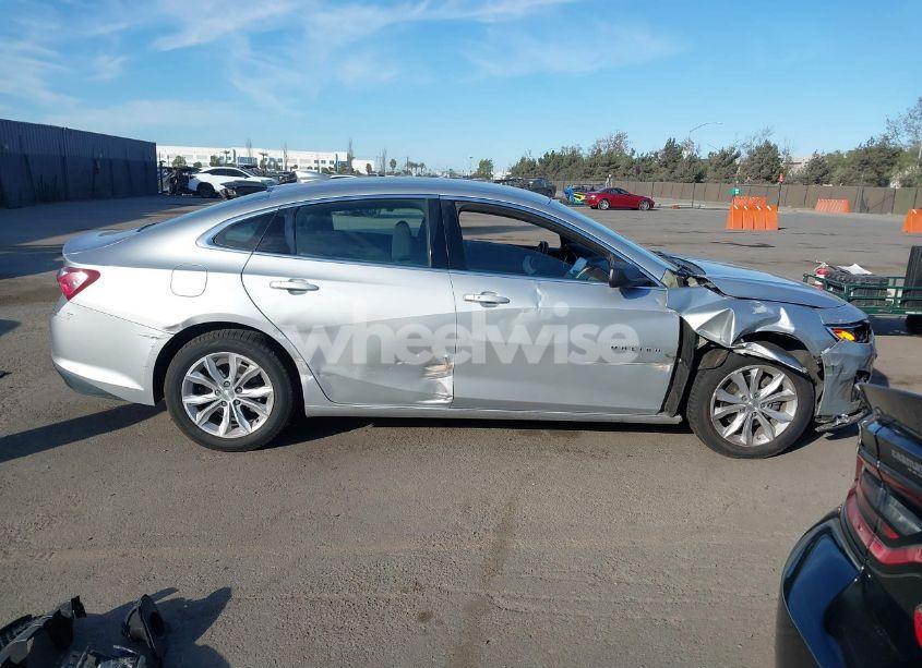 Photo 13 of 2020 Chevrolet Malibu FWD LT (VIN 1G1ZD5ST7LF024709)
