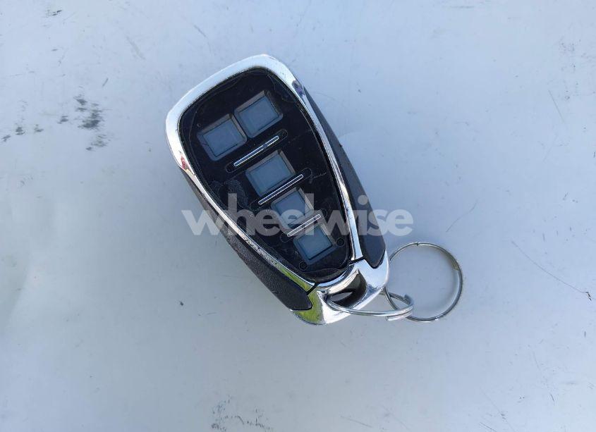 Photo 11 of 2020 Chevrolet Malibu FWD LT (VIN 1G1ZD5ST7LF025178)