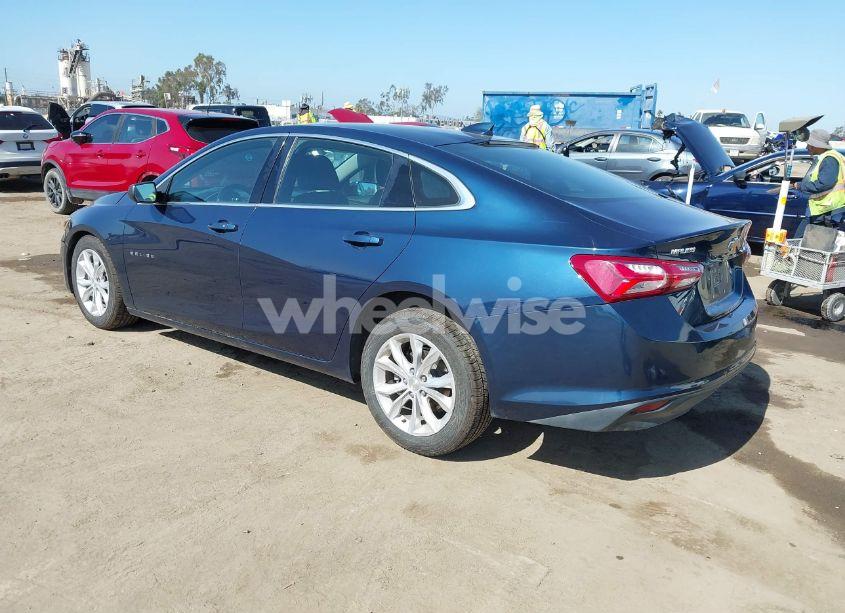 Photo 3 of 2020 Chevrolet Malibu FWD LT (VIN 1G1ZD5ST7LF025178)