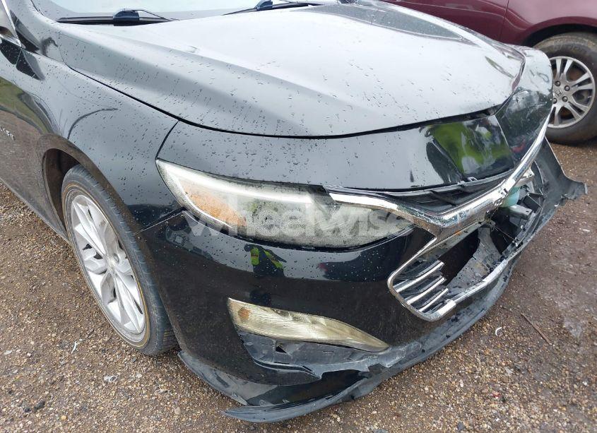 Photo 6 of 2020 Chevrolet Malibu FWD LT (VIN 1G1ZD5ST7LF025469)